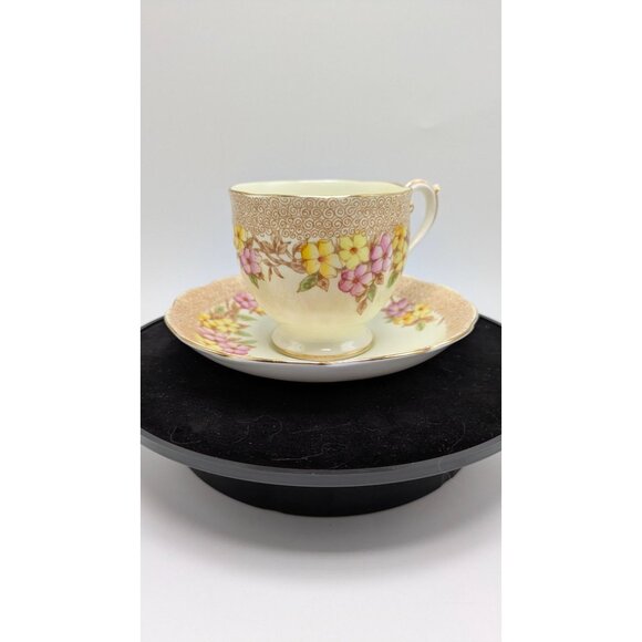 Bell China England Bone China Teacup Saucer Hand Painted Floral Gold Trim - Picture 8 of 17